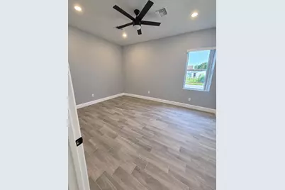 712 N 24th N Street, Fort Pierce, FL 34950 - Photo 9
