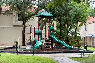 804 Summit Lake Dr, West Palm Beach, FL 33406 - Photo 9