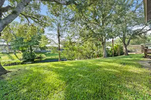 8070 SE River Ln, Stuart, FL 34997 - Photo 13