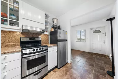 2381 Sunset Avenue #306, Lake Worth Beach, FL 33461 - Photo 3