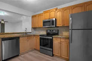 5681 Riverside Dr, Coral Springs, FL 33067 - Photo 9