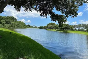 10474 Lake Vista Cir, Boca Raton, FL 33498 - Photo 15