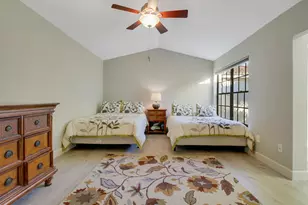 587 Prestwick Cir, Palm Beach Gardens, FL 33418 - Photo 19