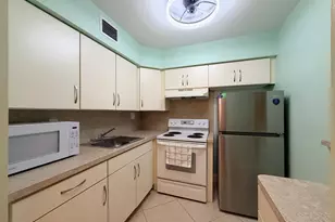 240 Horizons W, Boynton Beach, FL 33435 - Photo 9