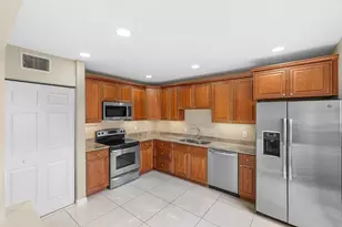 22068 Las Brisas Cir, Boca Raton, FL 33433 - Photo 13