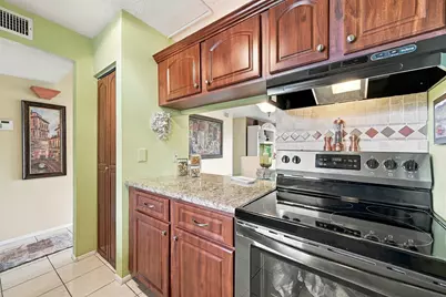 11477 NW 39th Court #201-1, Coral Springs, FL 33065 - Photo 3