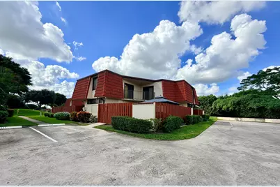 3870 Victoria Drive, West Palm Beach, FL 33406 - Photo 5