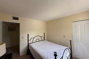 131 Lake Pine Cir, Greenacres, FL 33463 - Photo 13