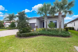 652 S E Boboli Way, Port Saint Lucie, FL 34984 - Photo 3