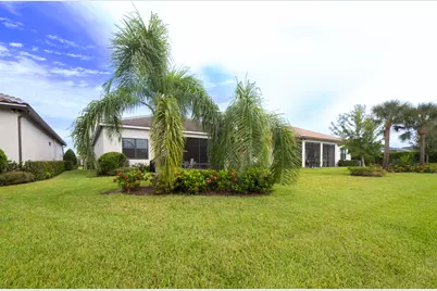 652 SE Boboli Way, Port Saint Lucie, FL 34984 - Photo 9