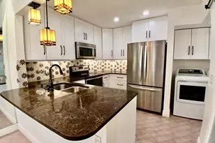 4131 Palm Bay Cir, West Palm Beach, FL 33406 - Photo 3