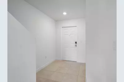 6758 Broadwater Lane, Lake Worth, FL 33467 - Photo 5