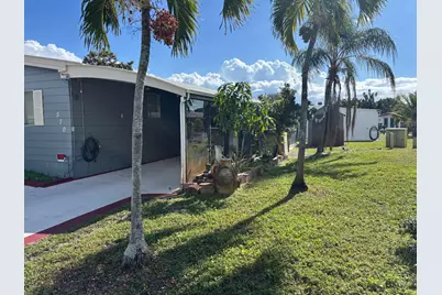570 NE 47th Court, Deerfield Beach, FL 33064 - Photo 5
