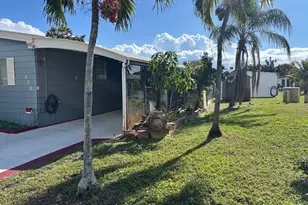 570 NE 47th Ct, Deerfield Beach, FL 33064 - Photo 5