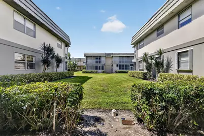 542 Monaco Way, Delray Beach, FL 33446 - Photo 3