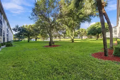 2305 Lucaya Lane #E4, Coconut Creek, FL 33066 - Photo 19