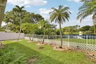 7508 SE Autumn Ln, Hobe Sound, FL 33455 - Photo 7