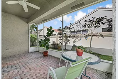 8067 Bellafiore Way, Boynton Beach, FL 33472 - Photo 27