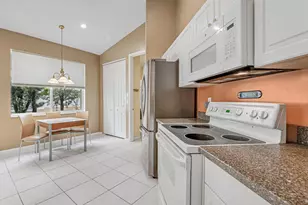 8067 Bellafiore Way, Boynton Beach, FL 33472 - Photo 7