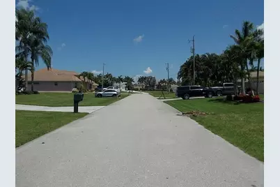 3015 SW 26th Court, Cape Coral, FL 33914 - Photo 5
