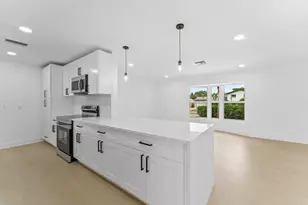 1660 40th St, West Palm Beach, FL 33407 - Photo 9