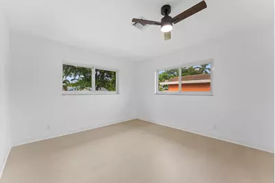 1660 40th Street, West Palm Beach, FL 33407 - Photo 17