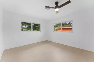 1660 40th St, West Palm Beach, FL 33407 - Photo 17