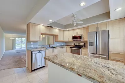 4402 Martinique Court #D2, Coconut Creek, FL 33066 - Photo 3