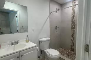 1431 NW 79th Way, Pembroke Pines, FL 33024 - Photo 5