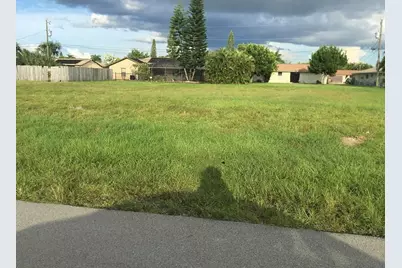 3725 SW 7th Place, Cape Coral, FL 33914 - Photo 3
