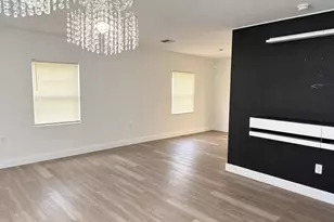 925 NW 121st St, North Miami, FL 33168 - Photo 3