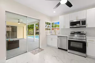 3921 NW 35th Terrace, Lauderdale Lakes, FL 33309 - Photo 15