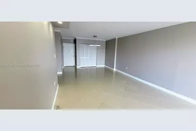 400 Kings Point Drive #1426, Sunny Isles Beach, FL 33160 - Photo 15