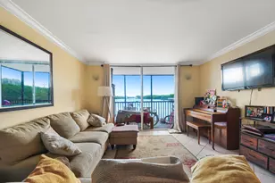 710 NE 7th St, Boynton Beach, FL 33435 - Photo 5