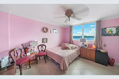 710 NE 7th Street #207, Boynton Beach, FL 33435 - Photo 11