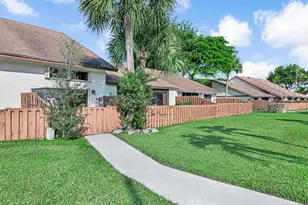 1240 Parkside Green Dr, Greenacres, FL 33415 - Photo 39