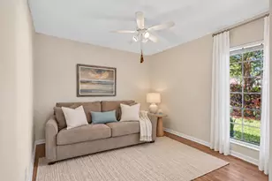 4 Fawlkland Cir, Boynton Beach, FL 33426 - Photo 11