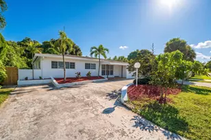 110 NE 152nd St, Miami, FL 33162 - Photo 3