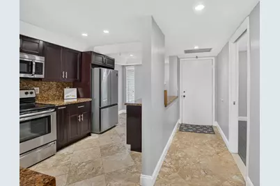 20 Royal Palm Way #301, Boca Raton, FL 33432 - Photo 5