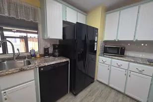 7701 SE Shenandoah Dr, Hobe Sound, FL 33455 - Photo 3