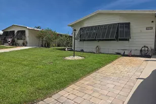 7701 SE Shenandoah Dr, Hobe Sound, FL 33455 - Photo 1