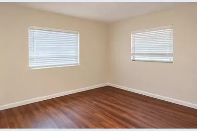 227 Castlewood Drive #207, North Palm Beach, FL 33408 - Photo 7