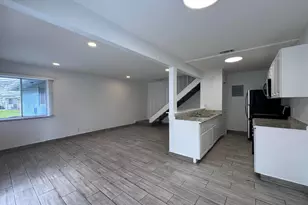725 W Tiffany Dr, Mangonia Park, FL 33407 - Photo 3