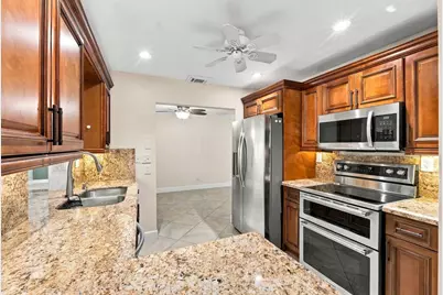 1707 SW 18th Street, Boynton Beach, FL 33426 - Photo 7