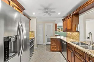 1707 SW 18th St, Boynton Beach, FL 33426 - Photo 9