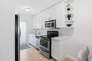 3250 NE 28th St, Fort Lauderdale, FL 33308 - Photo 11
