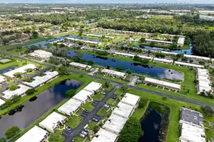 100 Lake Rebecca Dr, West Palm Beach, FL 33411 - Photo 15