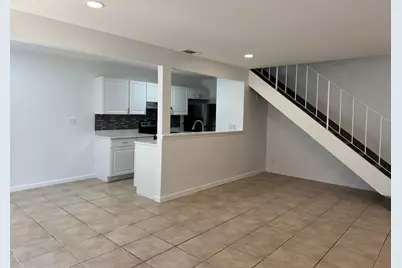 820 W Tiffany Drive #3, Mangonia Park, FL 33407 - Photo 5