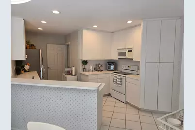17275 Ventana Drive, Boca Raton, FL 33487 - Photo 5