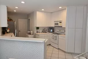 17275 Ventana Dr, Boca Raton, FL 33487 - Photo 5